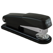 Engrapadora metálica Pegaso 204 media tira color negro