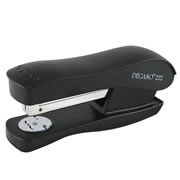 Engrapadora plástica Pegaso 222 media tira color negro